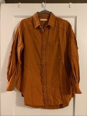 We The Free Cool & Clean Solid Button Down size Extra Small